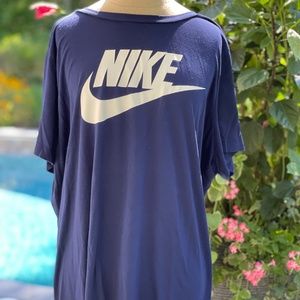 Nike Adult Tee shirt